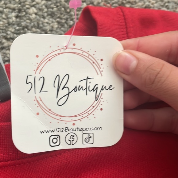 Never worn - Picture 2 of 3